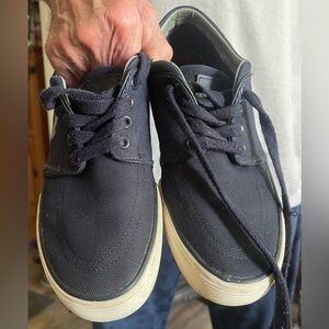 Ralph Polo Tennis Shoes (Men’s 7.5 D)
Navy